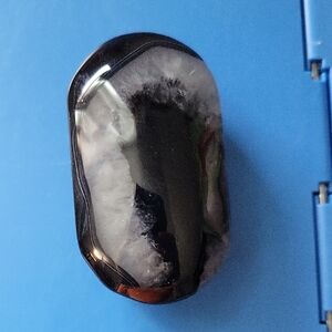 Black Agate Crystal Palm Stone